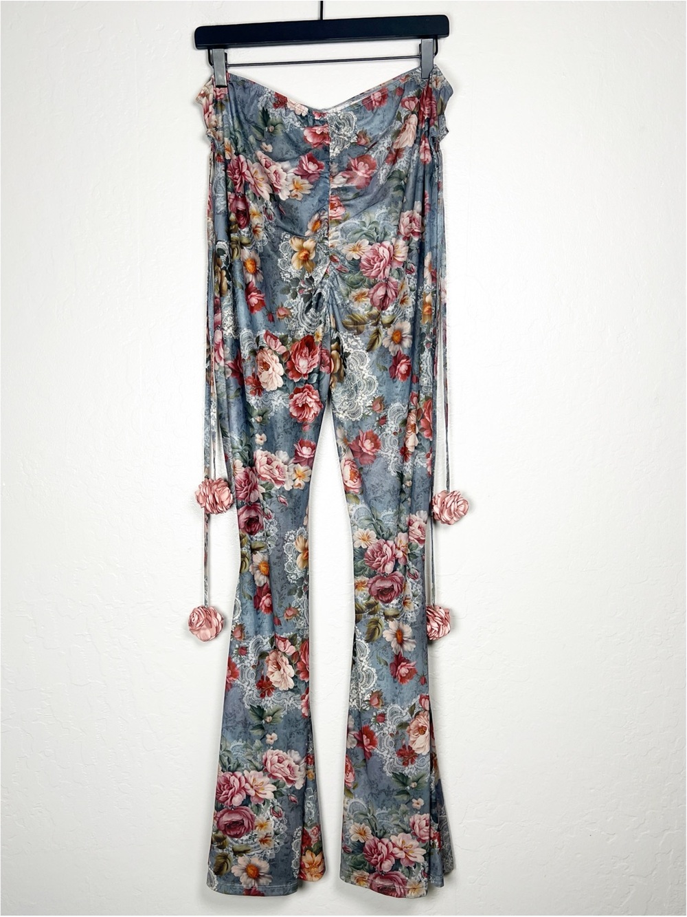 DOLLS KILL Current Mood Women’s Size 3X Floral Mesh Balcony Serenade Flare Pants - Picture 3 of 12
